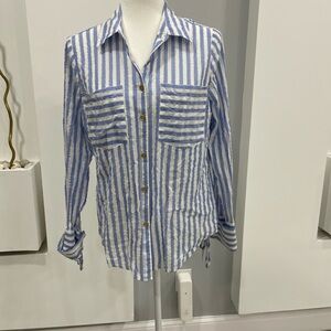 Michaels Blue and White Casual Button Down Shirt